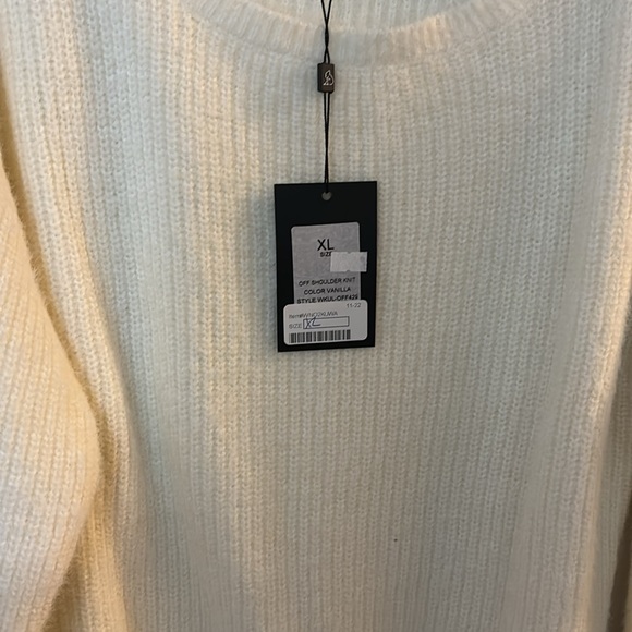 NWT KAWALATEE OFF THE SHOULDER KNIT - Picture 13 of 14